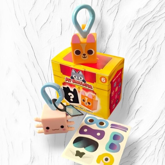 2024 Roblox Pet Simulator Mystery Pet and Corgi McDonalds Happy Meal Toy NEW - Picture 1 of 8